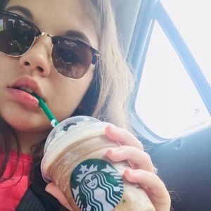 Meet your Posher, Veronica